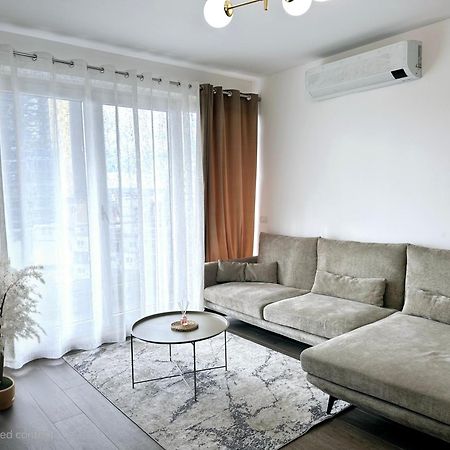 Free Parking Skanderbeg Square - Spacious Central Apartment Tirana Bagian luar foto